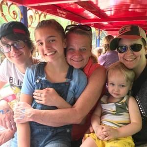 Meet your Posher, Lisa